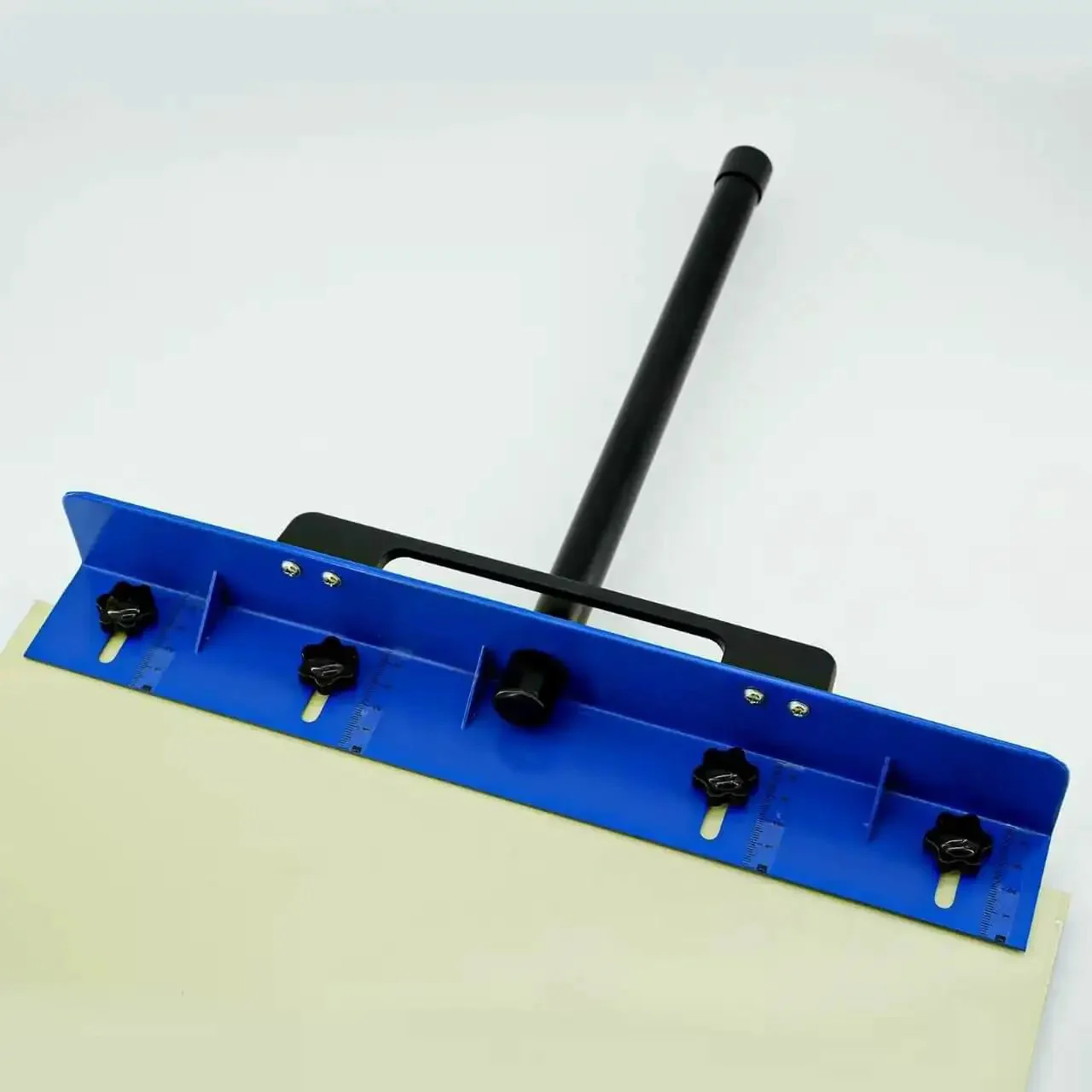 15.25 Inch Sheet Metal Hemming And Bending Tool For Roofing Panels And HVAC Duct Fabrication Pro Grade Heavy Duty Steel Bender With Built In Measurement Rulers To Fold 24 Gauge Steel At 0.2 To 2 Inch Depth
