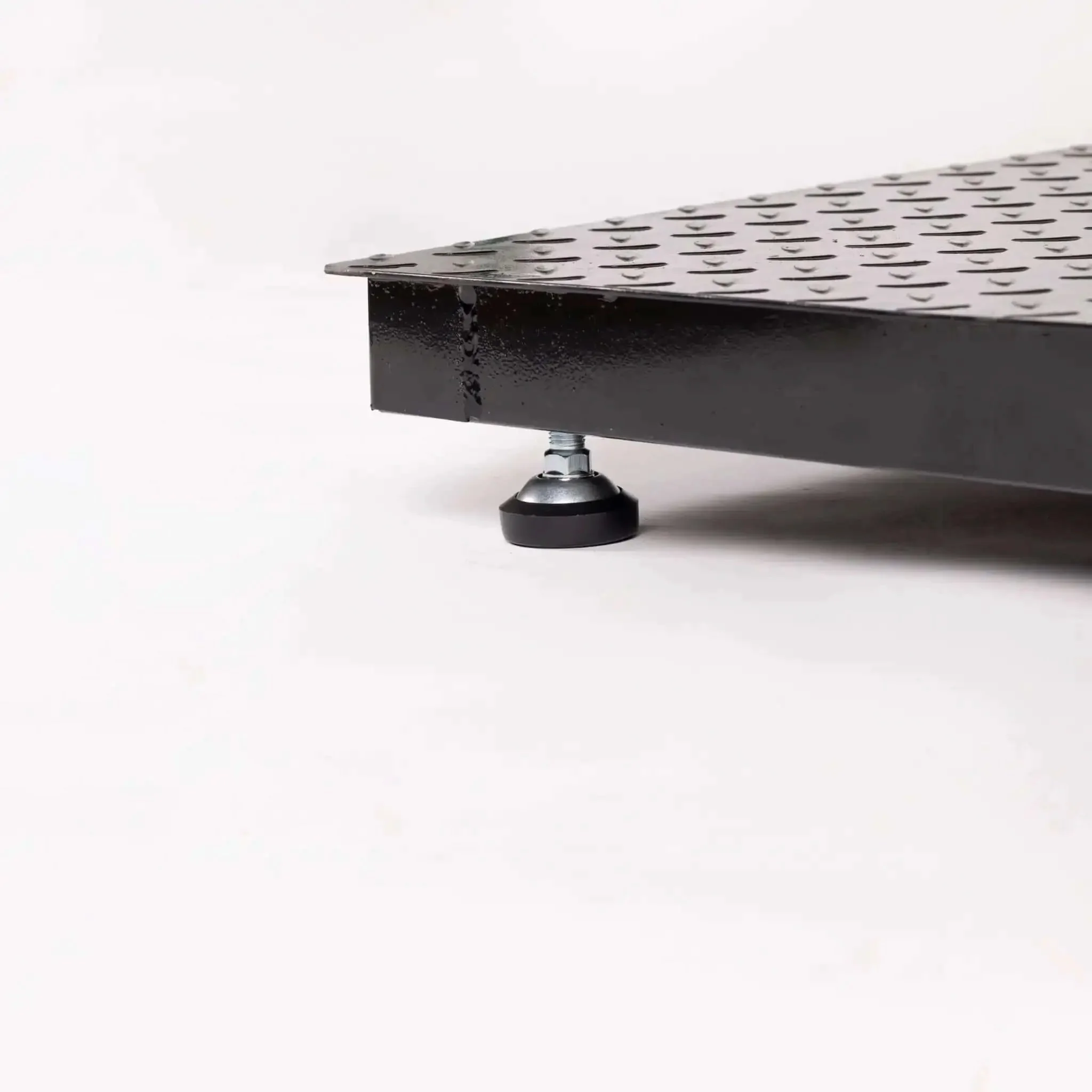 24 By 24 Inch Industrial Floor Scale With Heavy Duty Diamond Plate Platform And Digital Indicator, Rugged Pallet Scale Built For Warehouse, Shipping And Postal Weighing, Easy Readout And Precise Measurements - Image 6