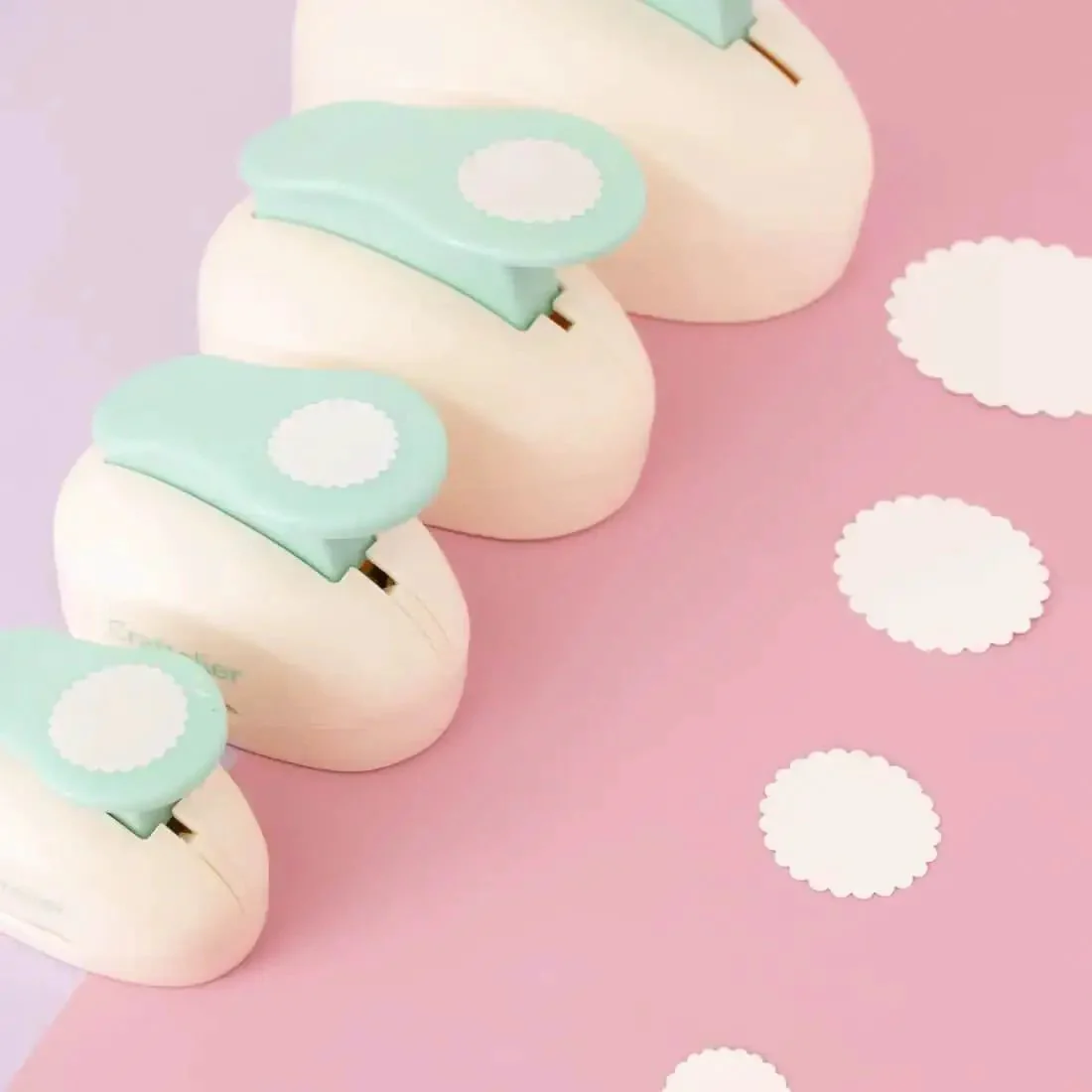 3 Inch Circle Scallop Punch With Easy Lever Press For Scrapbooking, DIY Cards And Journals, Precise Circle Cutouts For Paper Crafts, Cardstock Crafting Tool, On The Go Portable Mini Hole Punch For Creative Projects - Image 5