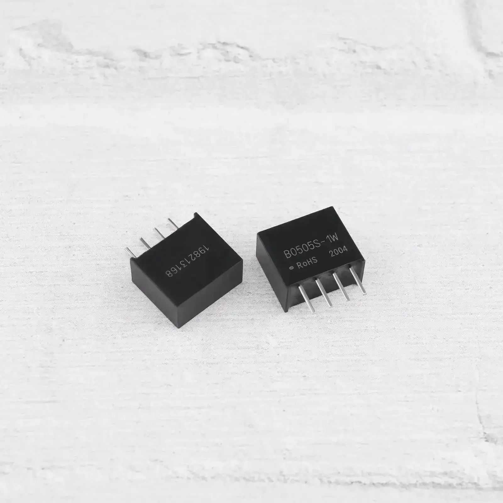 4 Pack Black 5V To 5V Isolated DC DC Power Supply Module B0505S-1W 1W Output, 4 Pin, Low No Load Current, High Isolation, Compact And Rugged For Industrial Projects - Image 2