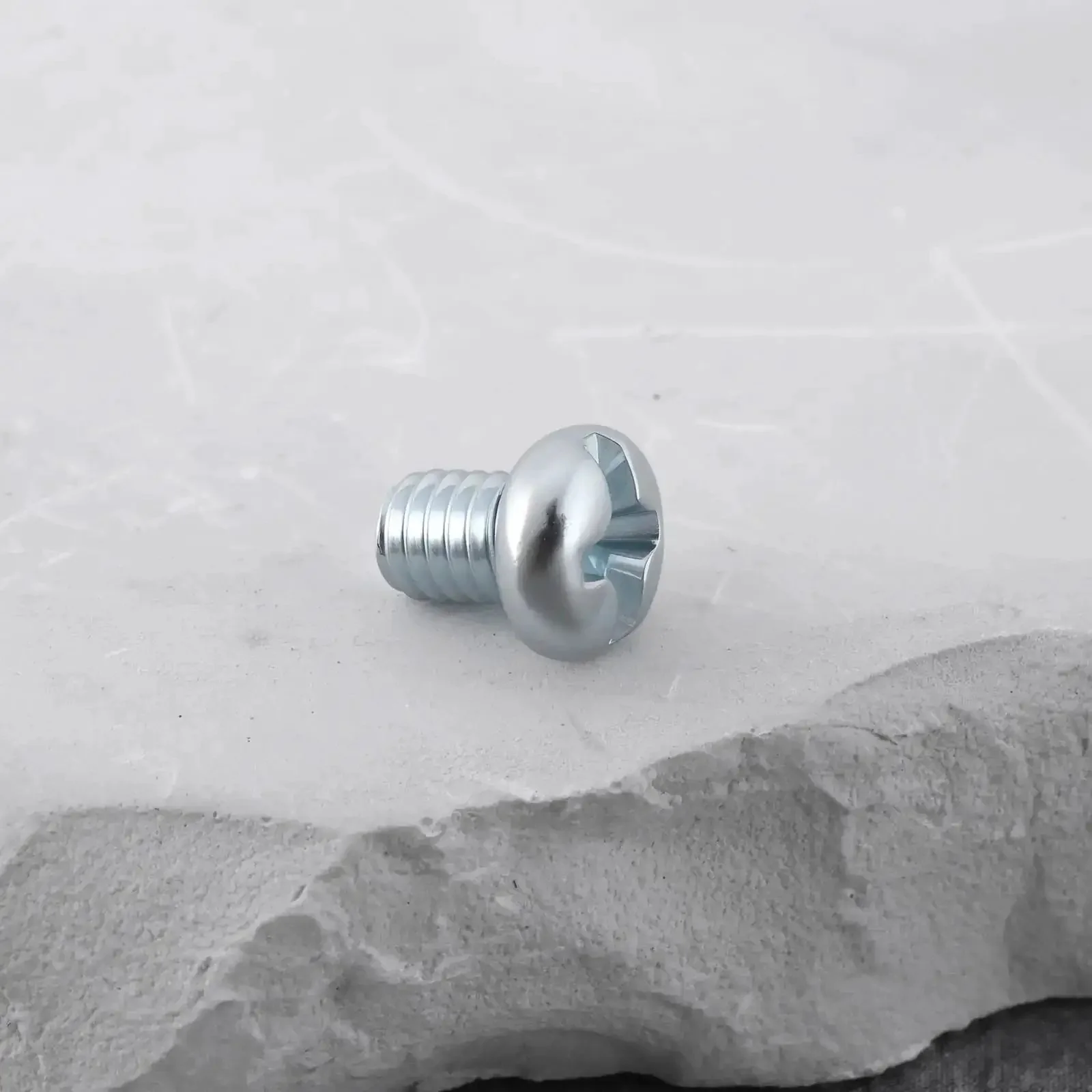 4 Pack Quick Adjust Chain Tensioner Screws M4x5mm For Stihl MS 170 171 180 181 182 192 Chainsaws Gear Screws For Precise Chain Tension And Safer Cutting - Image 3