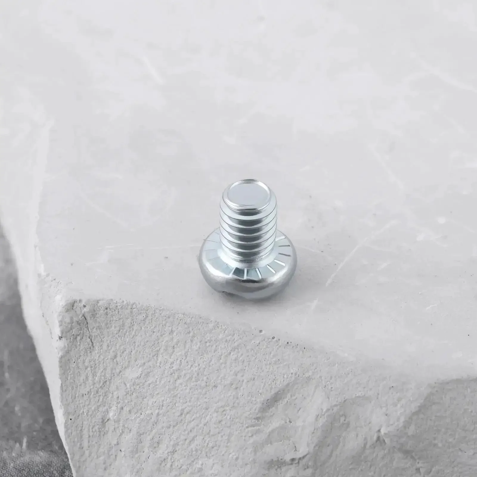 4 Pack Quick Adjust Chain Tensioner Screws M4x5mm For Stihl MS 170 171 180 181 182 192 Chainsaws Gear Screws For Precise Chain Tension And Safer Cutting - Image 4