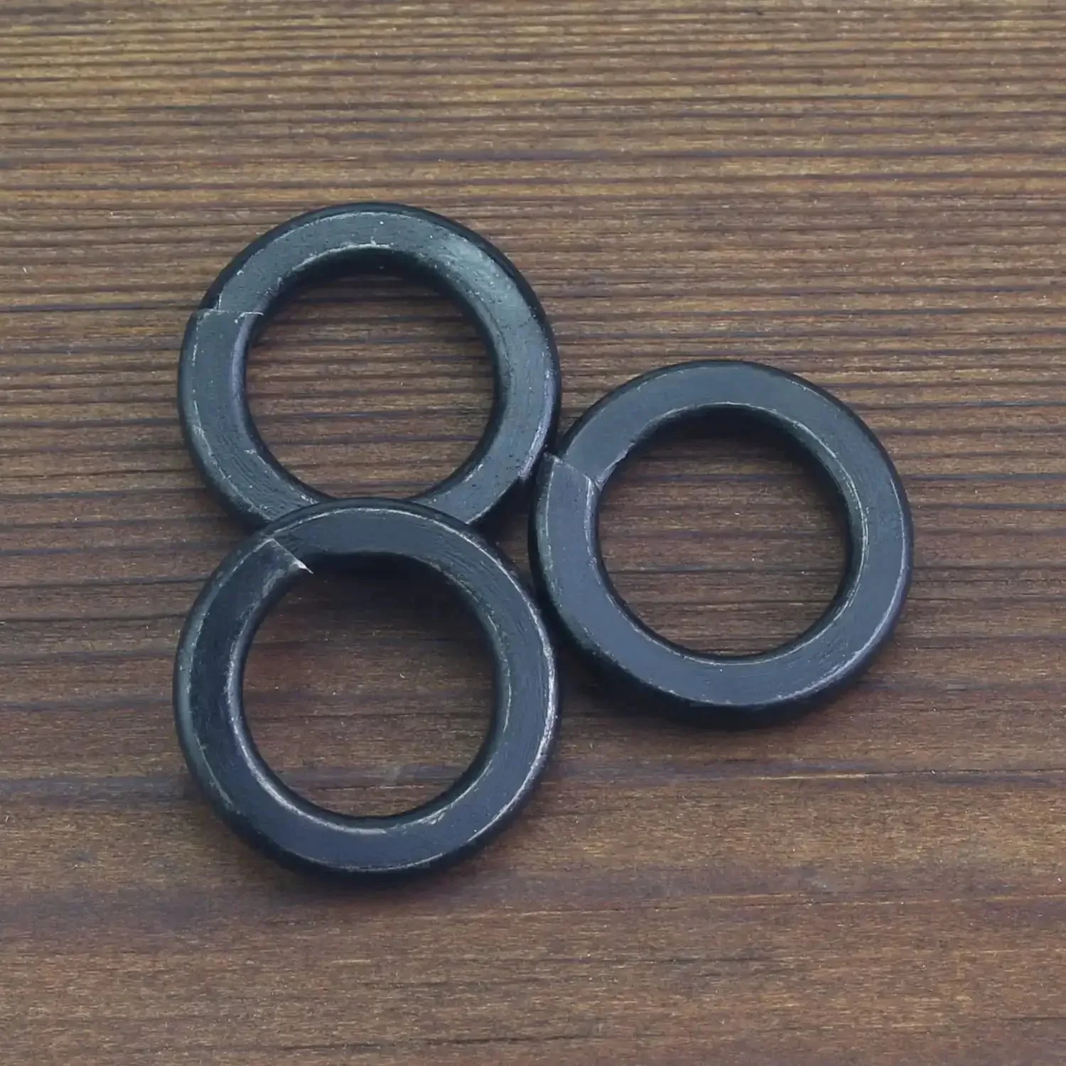 50 Pack 8.8 Grade Alloy Steel M12 Split Lock Washers, Spring Lock Washers For Screws And Bolts, Heavy Duty Jobsite Grade Black Finish For Tightening, Vibration Resistance, High Tensile Metal Locking Washers For Industrial DIY Projects - Image 3