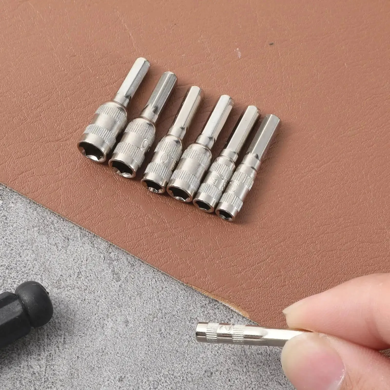 7 Piece Hex Socket Adapter Set With H4 Shank Metric Micro Socket Sizes 2.5mm Through 5.5mm Including 6 Point Hex Sockets Power Nut Driver And Drill Bit Kit For Mini Drills - Image 2