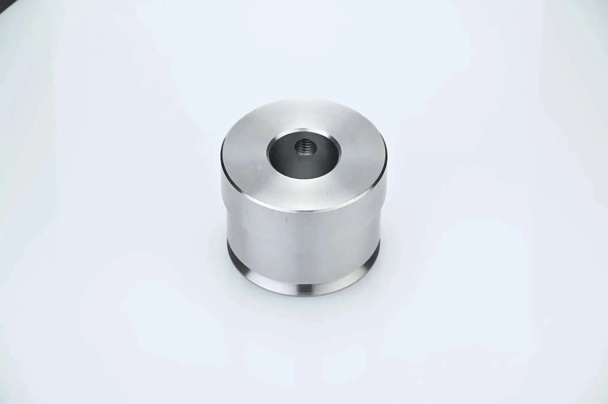 Bead Roller Die Set For Metal Forming Includes 10 Pro Grade Hardened CR12 Dies For 22mm Shaft 7 8 Inch Polyurethane Roll Tipping Hemmed Edges Offsets Contours And Style Lines Perfect For DIY Bead Work - Image 7