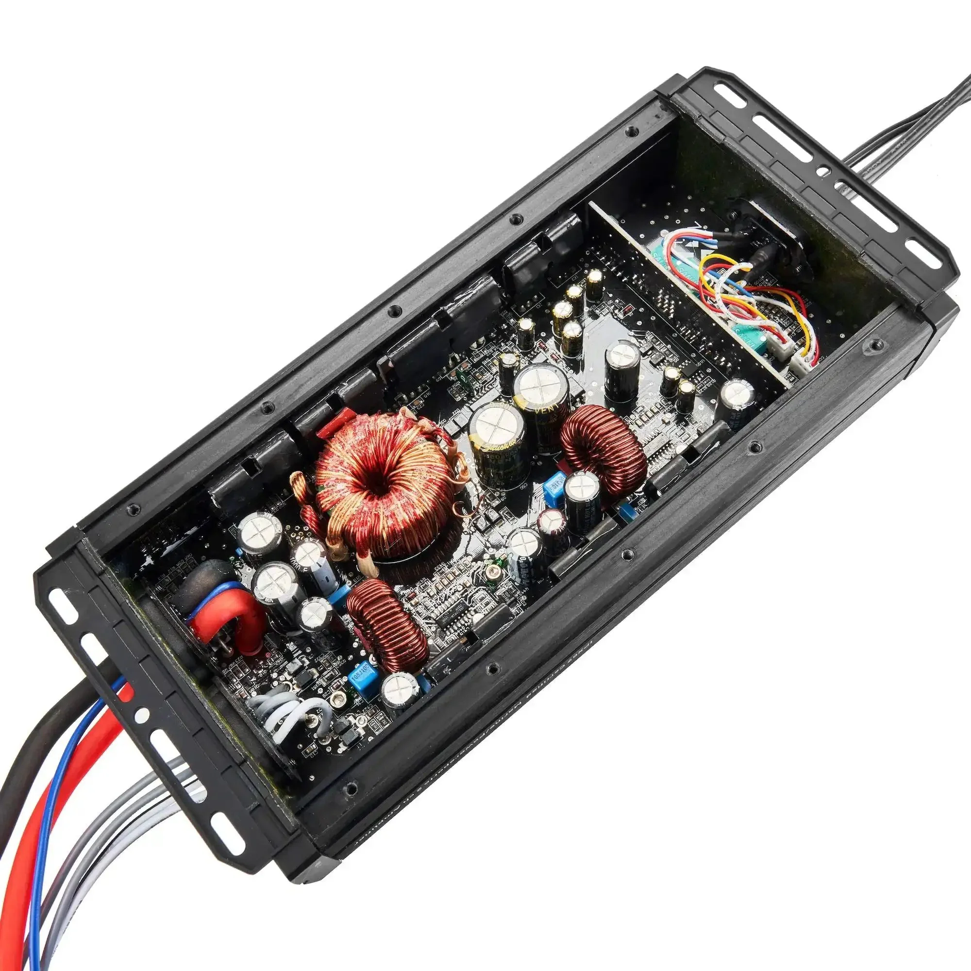 Beefy 600W RMS Two Channel Marine Amplifier With 1200W Peak Bridgeable Micro Class D IPX67 Waterproof Ideal For Boats Powersports And Motorcycles High Efficiency Audio Upgrade - Image 3