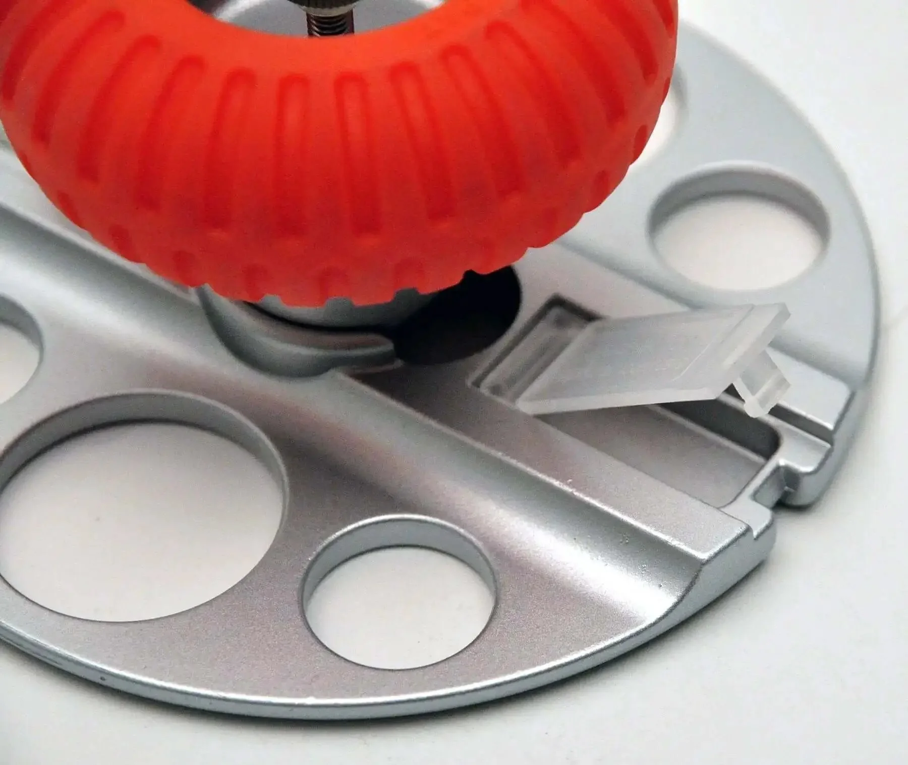 Beefy Aluminum Die Cast Circle Cutter With Adjustable 1.18 To 10.23 Inch Cutting Diameter, Tough Heavy Duty Tool, Includes Two BC-400P Blades, Great For Veneer Ceiling Tile Leather Rubber Acetates Cardboard And Thin Floor Mats - Image 5
