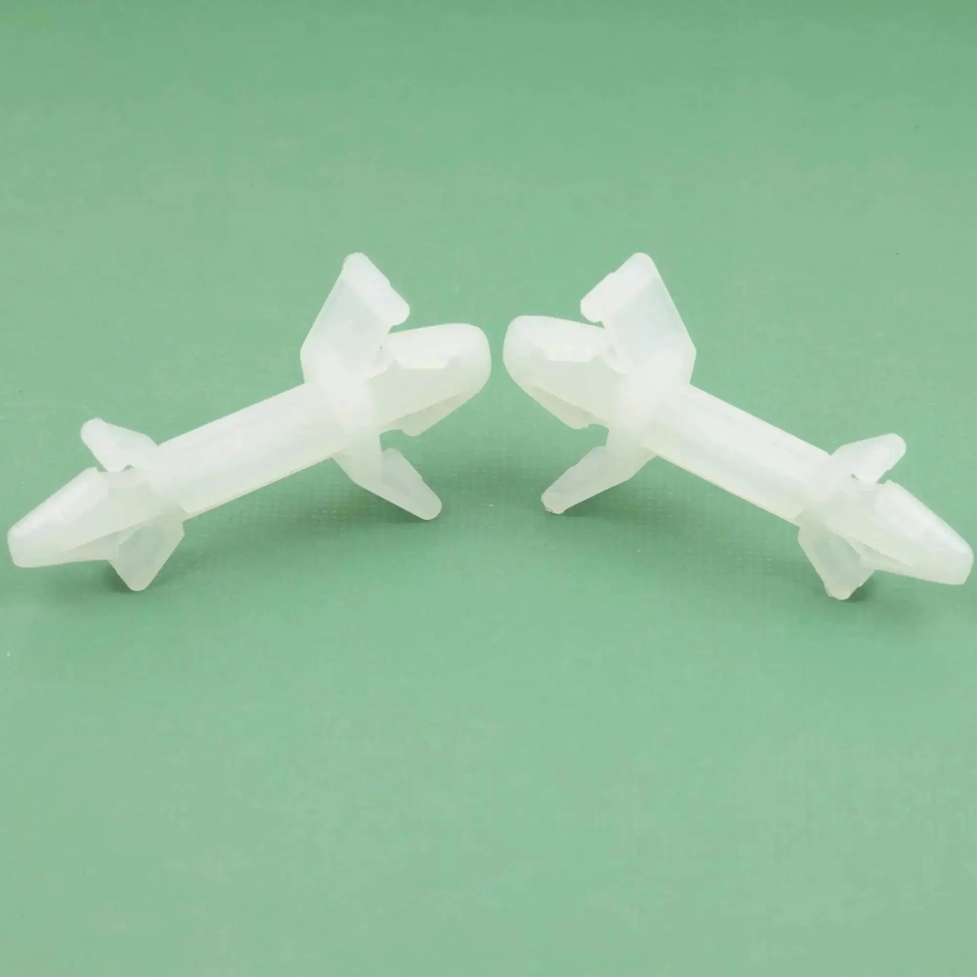 Double Head PCB Spacer With Reverse Locking Aircraft Style Nylon Insulation Bracket For 12.7mm Height, 4mm And 4.8mm Hole Fits, Tool Free Installation, Pack Of 50 - Image 2