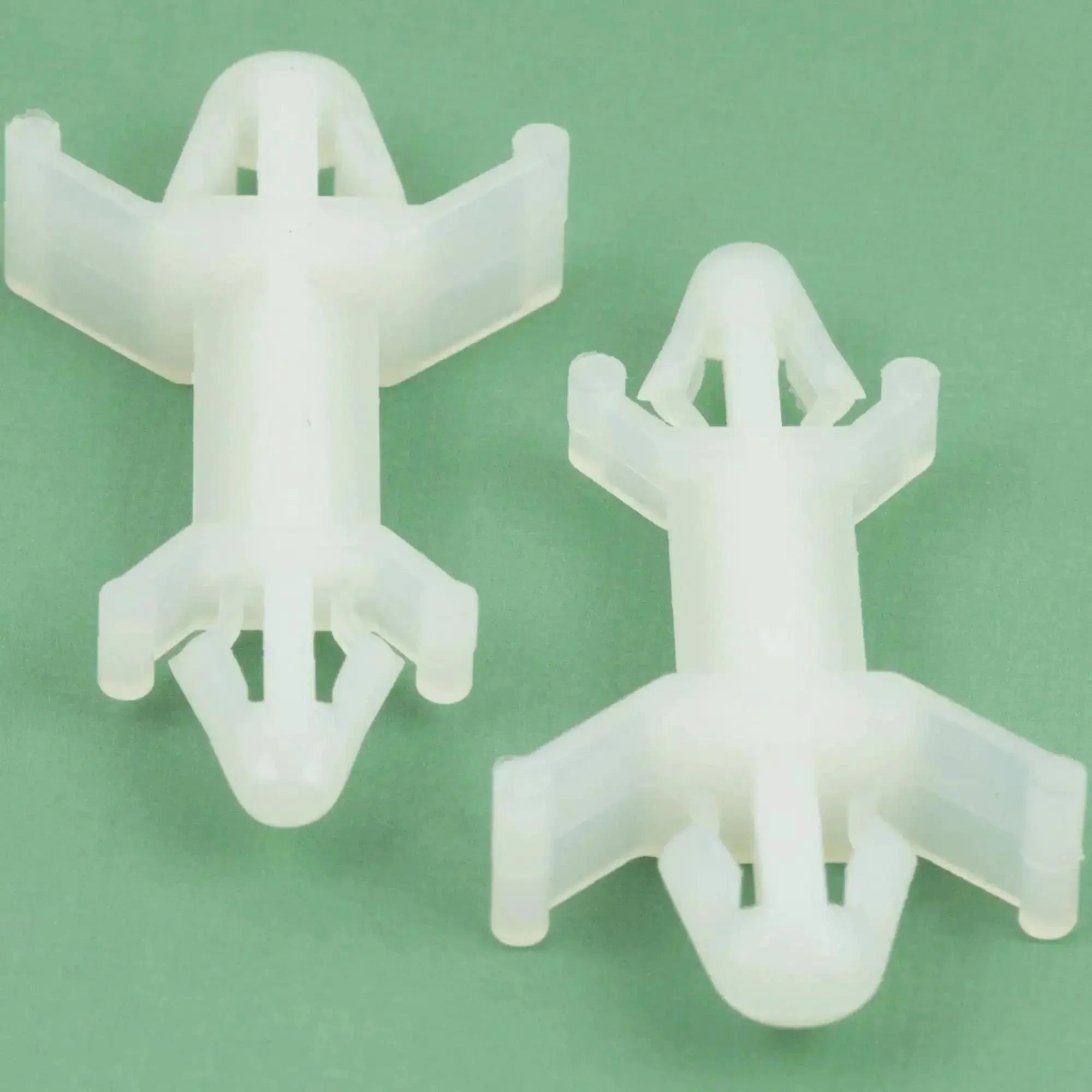 Double Head PCB Spacer With Reverse Locking Aircraft Style Nylon Insulation Bracket For 12.7mm Height, 4mm And 4.8mm Hole Fits, Tool Free Installation, Pack Of 50 - Image 4