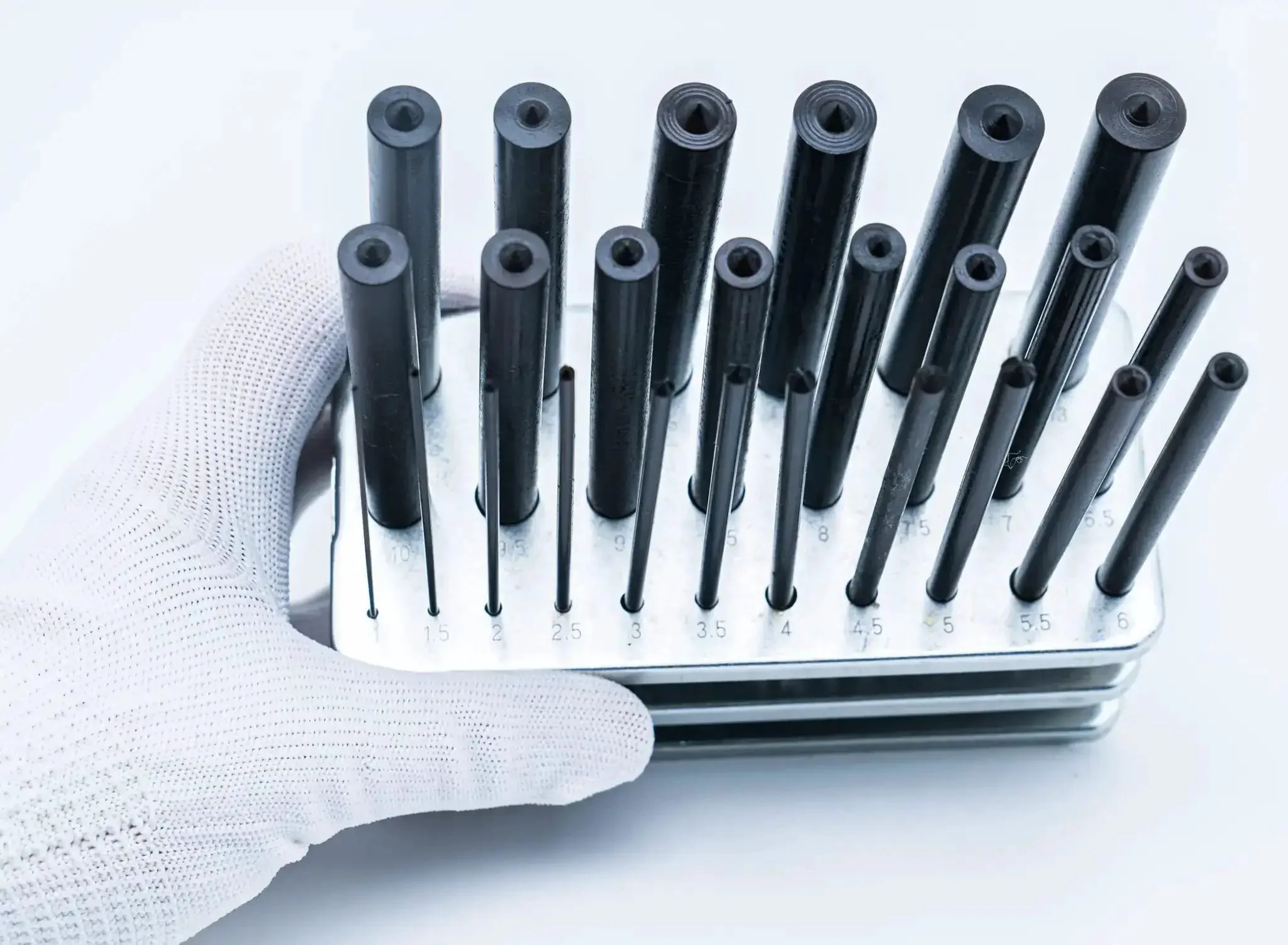 Heavy Duty 25 Piece Transfer Punch Set From 1mm To 13mm By 0.5mm Increments, 125mm Long, Heat Treated Tempered Tool Steel With Black Oxide Finish, A Workhorse For Woodworking, Metalworking And Automotive Projects - Image 4