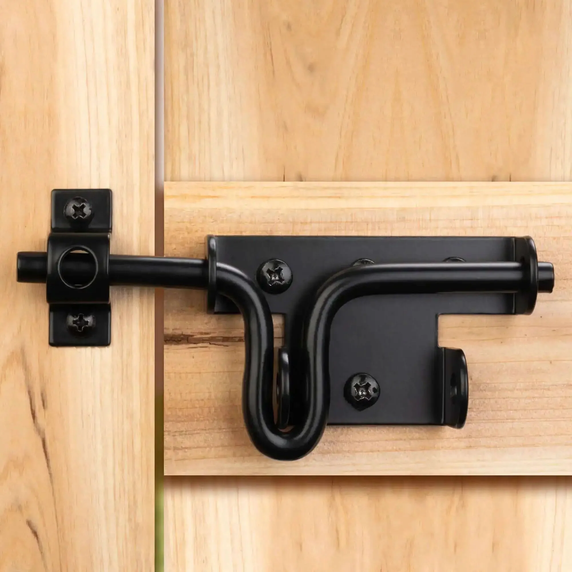 Heavy Duty Black Slide Bolt Gate Latch For Wooden Fences And Vinyl Gates With Padlock Hole, Tough As Nails Gate Lock Hardware For Barns And Sheds, Rustproof Iron Design, Built To Weather Any Job, 1 Pack