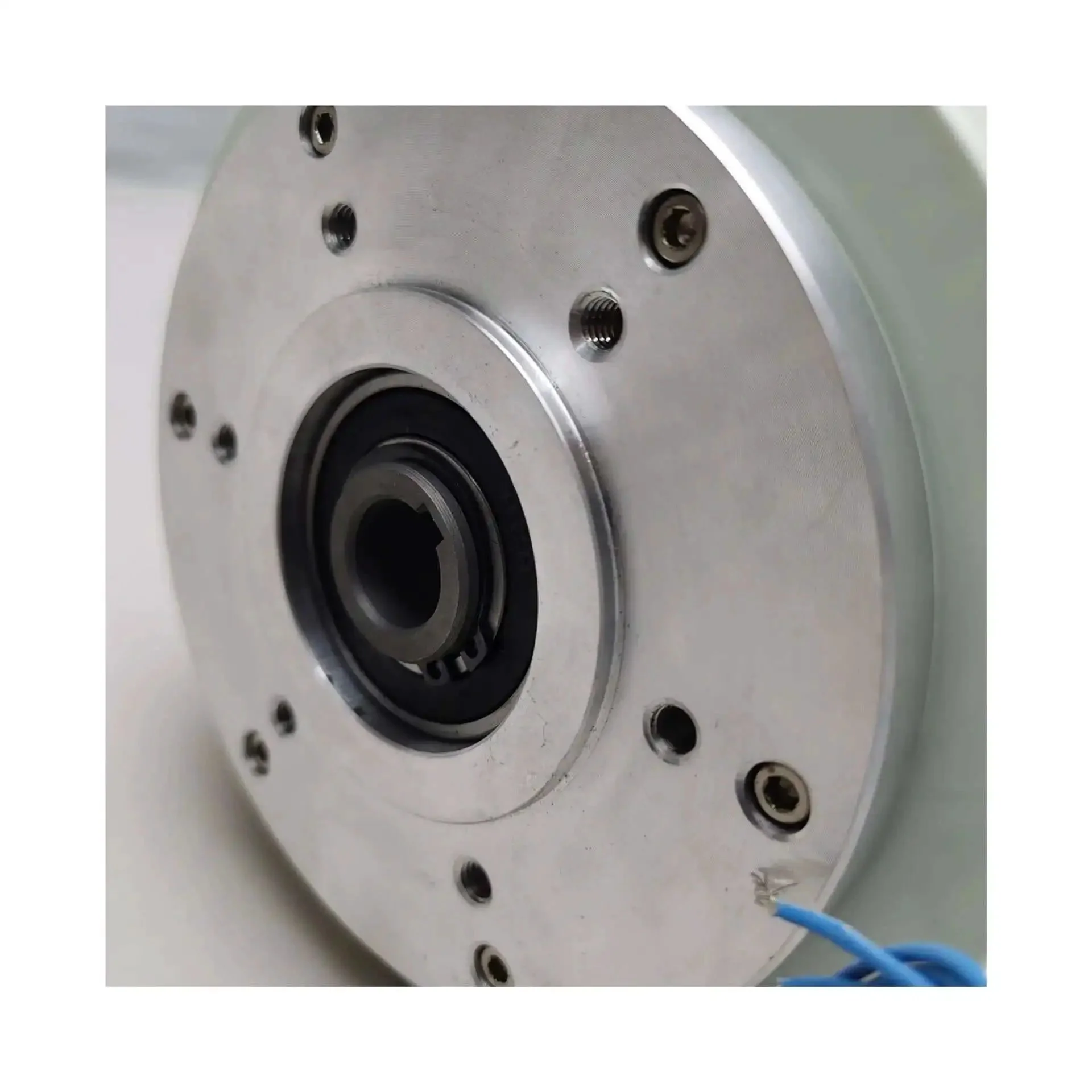 Heavy Duty Hollow Shaft Magnetic Powder Brake Industrial Disc Style With 100 Nm Tension Controller For Heavy Coiling Precision Torque Control Fast Response Overload Protection Durable Low Maintenance Tough As Nails - Image 3