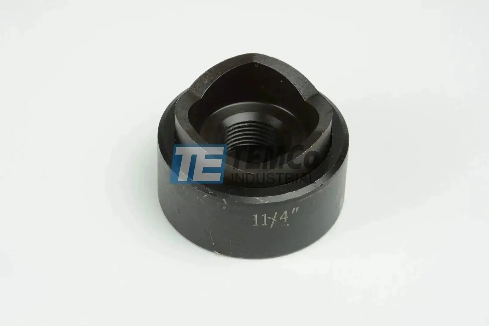 Heavy Duty One And A Quarter Inch Conduit Punch And Die Kit For Hydraulic Knockout Driver With M20 By One Point Five Thread Delivers One Eighth Inch Steel Punch Capacity And A One Point Six Nine Inch Hole - Image 3