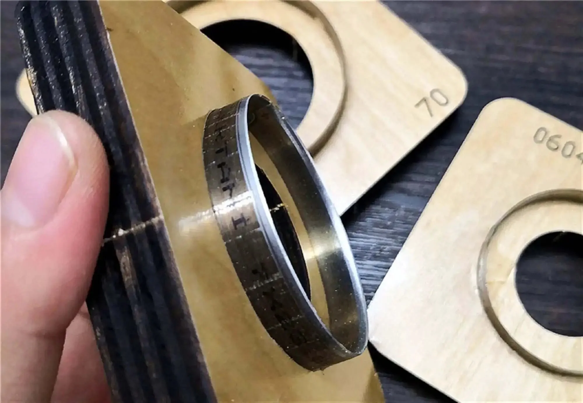 Heavy Duty Pro Grade Round Circle Cutting Mold For Leather Crafts 120mm With Precision Steel Blade Die Cut Punch For Cardboard Tags And Leather Shapes Customizable Cutting Options For Tailored Craft Projects - Image 8