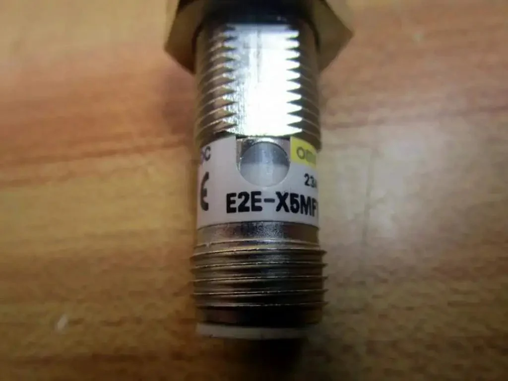 Industrial Automation Inductive Proximity Sensor 5mm Sensing Range Built Tough, 10 to 40V DC, PNP Output, RoHS Compliant, Cylindrical Sensor Body, Model E2E X5MF1 M1 for Factory Automation and Industrial Control - Image 6