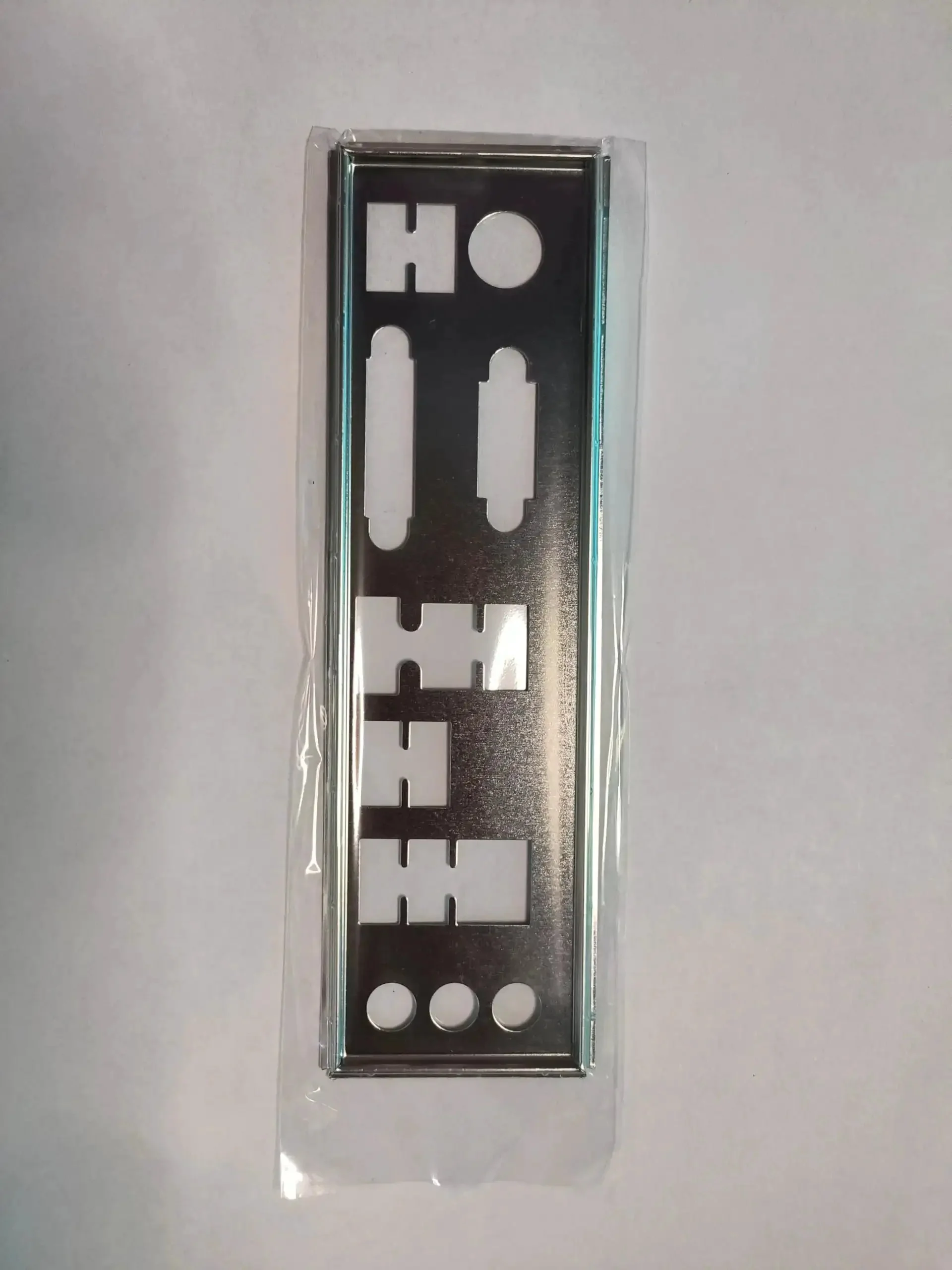 IO Shield Backplate Replacement for B450M PRO VDH Plus Motherboard Rear Baffle, Durable Stainless Steel Construction, Easy Install, High Strength Shielding, Blank Chassis Panel, Perfect Fit For Micro ATX Builds And Clean Snug Look - Image 2