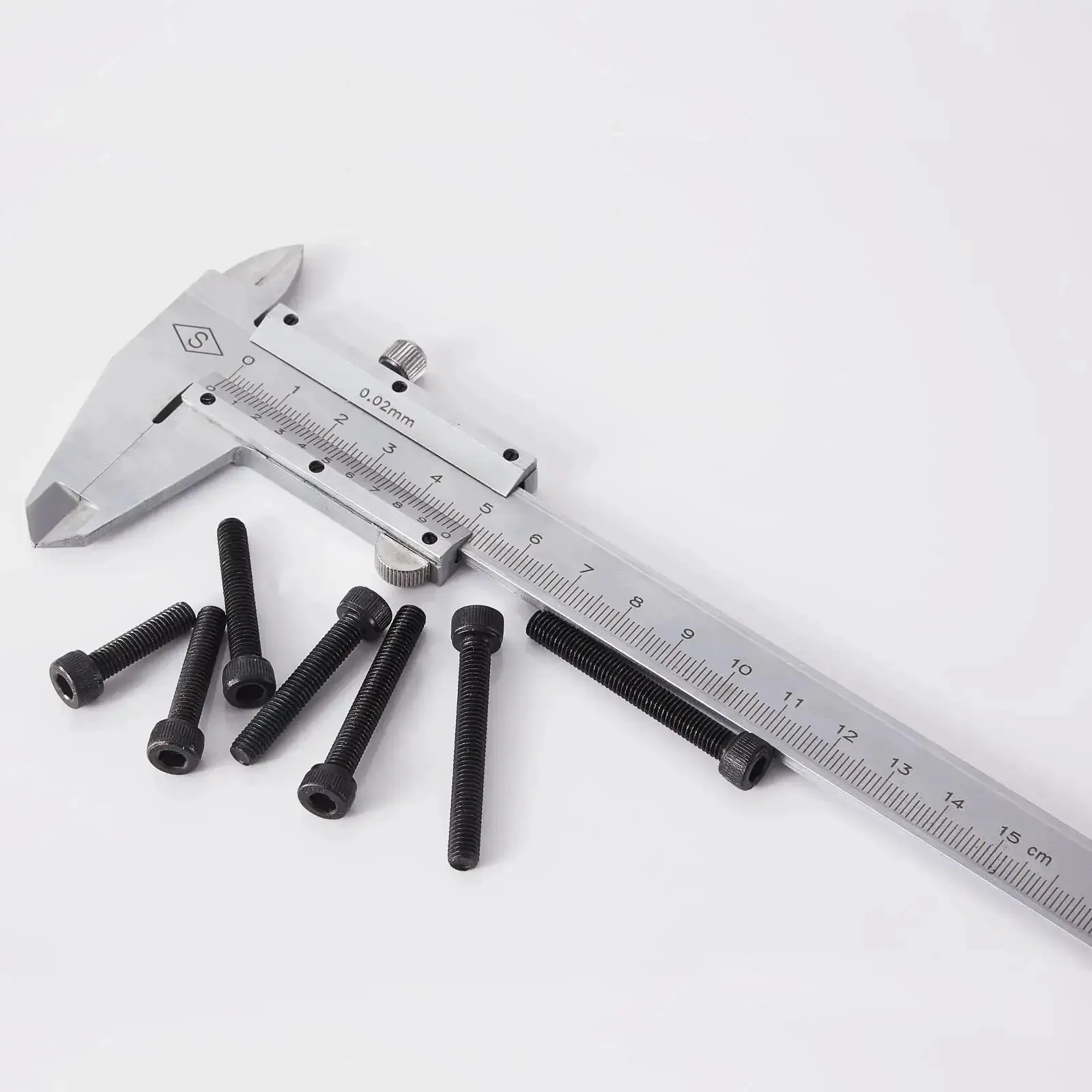 M5 Hex Socket Head Cap Screws Set With 20mm, 25mm, 30mm, 35mm, 40mm Lengths, 12.9 Grade Alloy Steel, Black Oxide Finish, Metric Allen Drive, Fully Threaded, Built Tough Assortment Kit 50 Pieces - Image 2