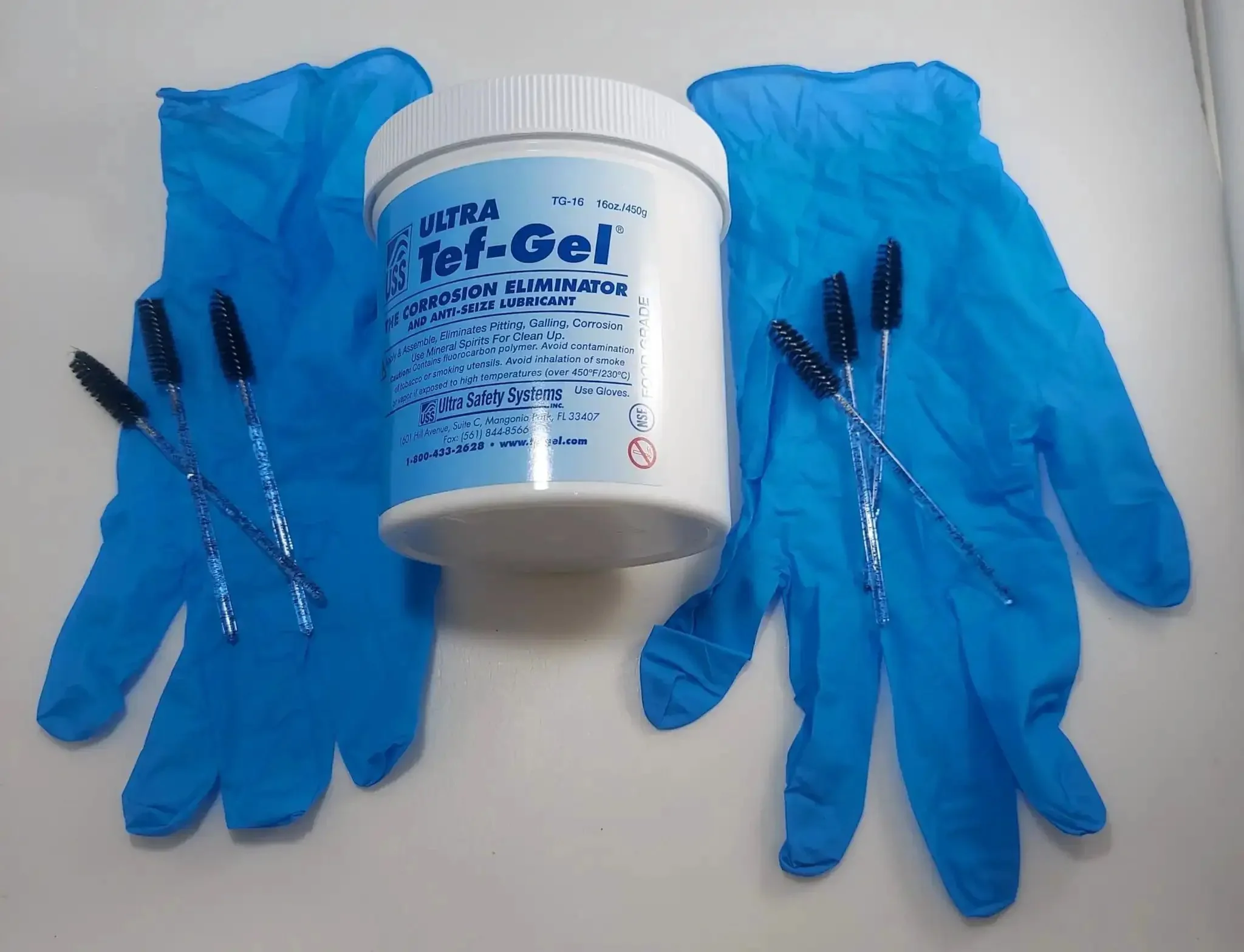 Marine Grade Anti-Corrosion And Anti-Seize Lubricant In A 16oz Bottle For Sailboat Rigging And Boat Hardware With Free Application Kit Extra Brushes And Gloves Great For Industrial And Marine Metal Parts - Image 2