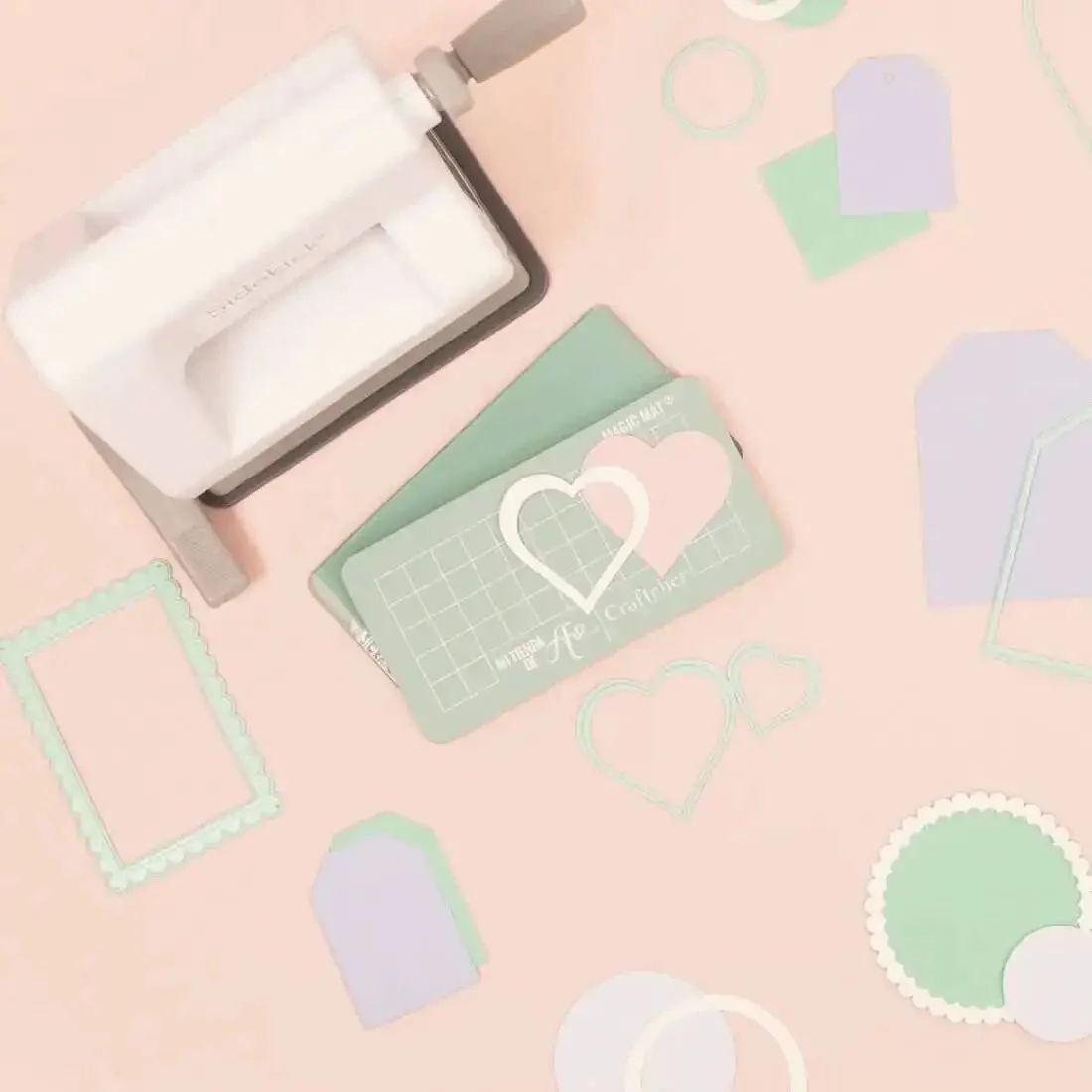Mini Die Set For Scrapbooking And Card Making - 7 Scalloped Circle Dies, Perfect For Paper Cardstock EVA Foam Plastic And More, Sizes From 1 To 7 Cm, Easy Cut Craft Essentials For DIY Decorations And Invitations, Photo Albums, And Gift Tags - Image 6