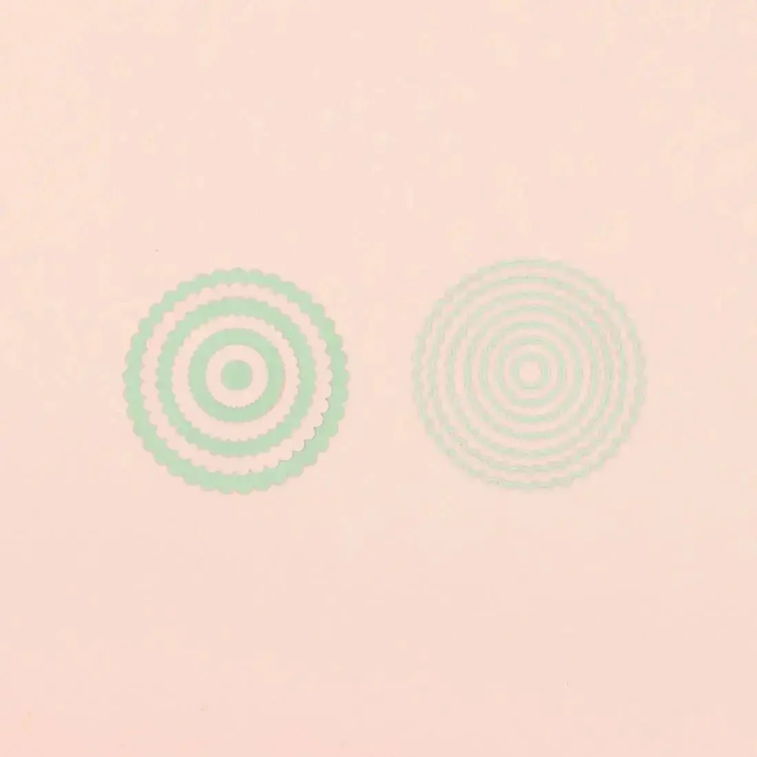 Mini Die Set For Scrapbooking And Card Making - 7 Scalloped Circle Dies, Perfect For Paper Cardstock EVA Foam Plastic And More, Sizes From 1 To 7 Cm, Easy Cut Craft Essentials For DIY Decorations And Invitations, Photo Albums, And Gift Tags - Image 9