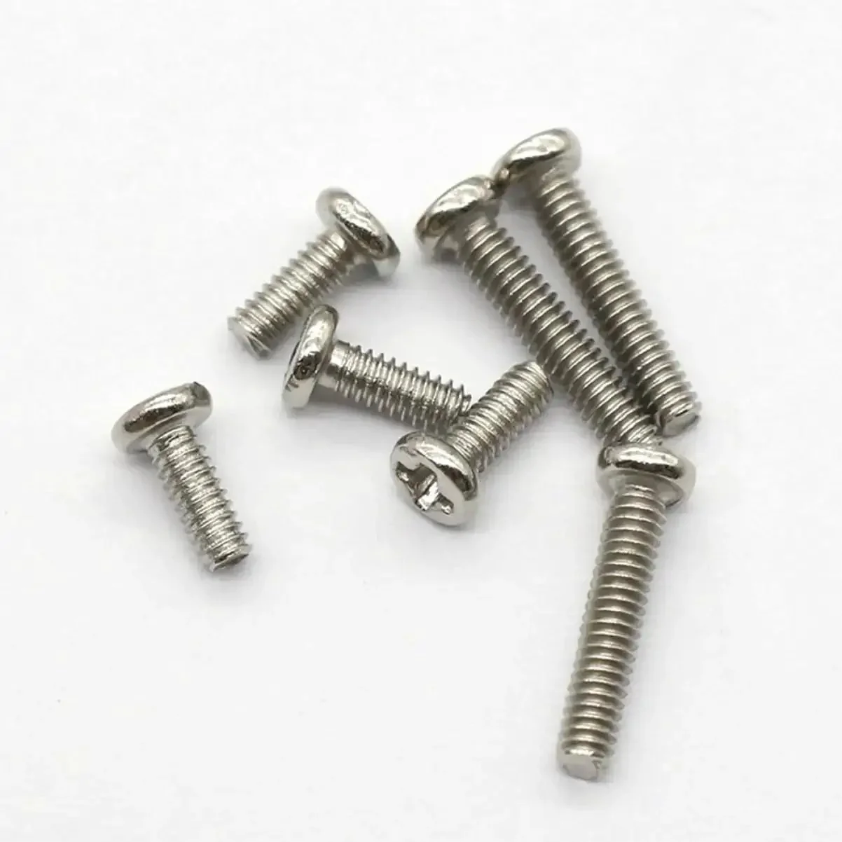 Miniature Screw Kit Set With Silver Tiny Screws For Eyeglasses, Sunglasses And Watches, Glasses Repair Tools, Small Devices, Clock Parts, Includes Organized Storage Case, Easy Fixes On The Fly, Durable Precision Hardware For DIY Repairs - Image 4
