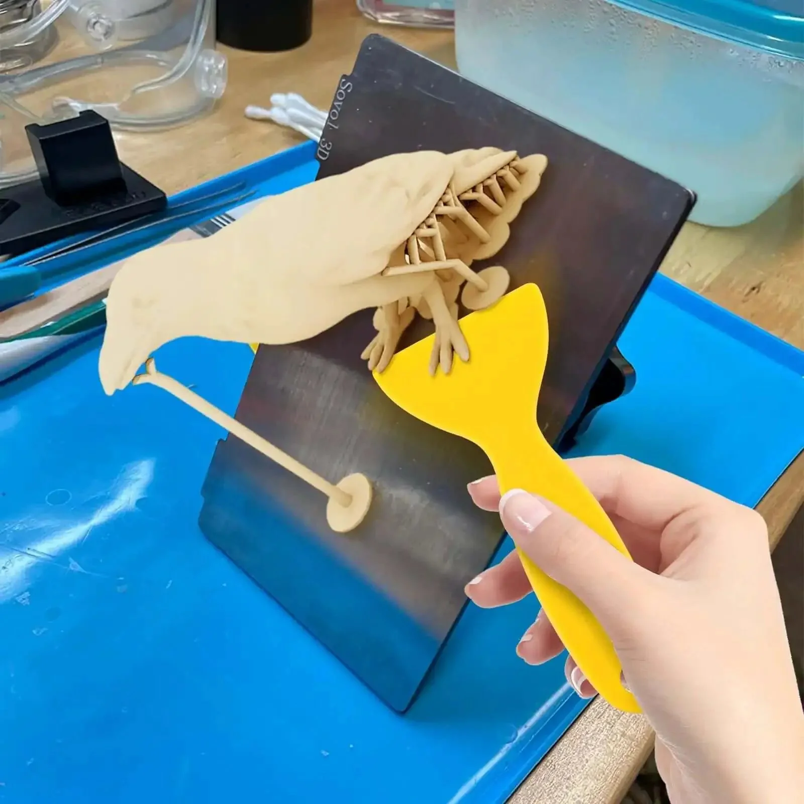 Must-Have 7-Piece UV Resin 3D Printer Cleaning Kit With Silicone Spatulas, Scrapers, And Brushes For Resin Transfer, Vat Tank Care, FEP Film Protection, And Post-Print Cleanup - Image 4