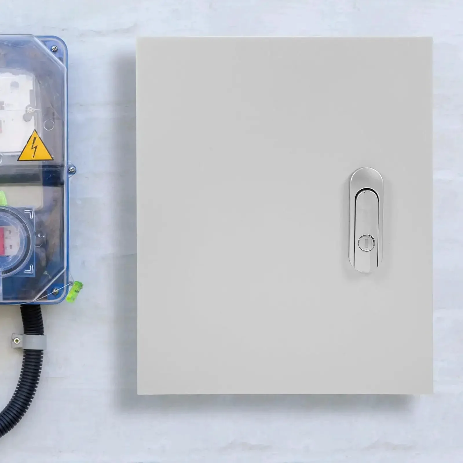 Outdoor Heavy Duty Waterproof Electrical Junction Box With Lockable Panel Enclosure For RV And Home Use No Brainer Easy Install Plastic Distribution Box Weatherproof Meter Box 25x30x14cm Vertical Design - Image 7