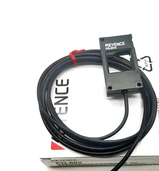 PG-602 Photoelectric Sensor With PG-610 Amplifier Head 21x21 mm Detecting Area Detects 0.5 mm Opaque Objects Industrial Grade Optical Sensor For Automation Fast Reliable Sensing For Manufacturing Lines And Quality Control - Image 3