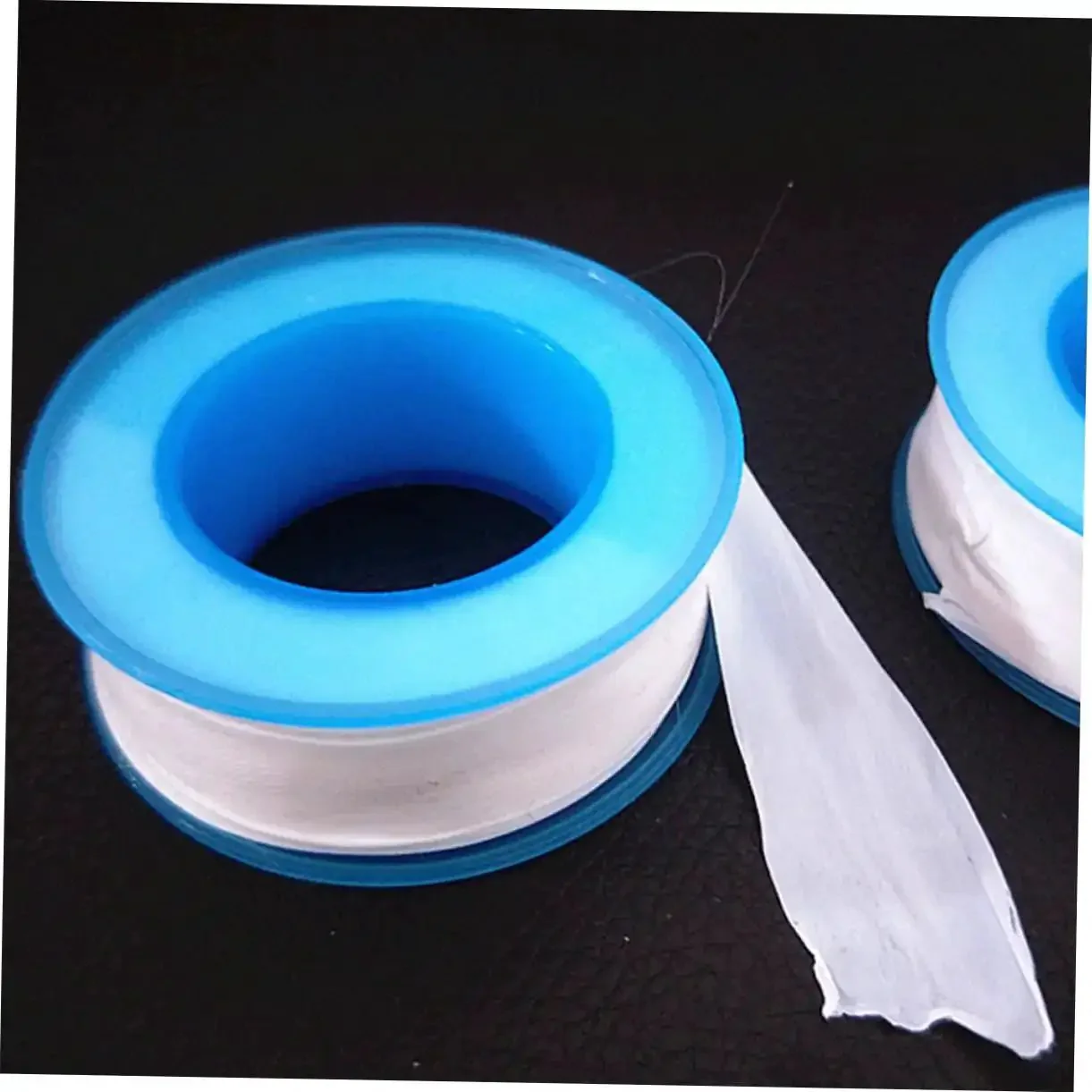 Plumber Grade PTFE Thread Tape 10 Rolls For Pipe Threads Water Tight Sealant High Temperature Resistant Flexible Durable Waterproof Leak Prevention Easy To Use On All Thread Types - Image 9