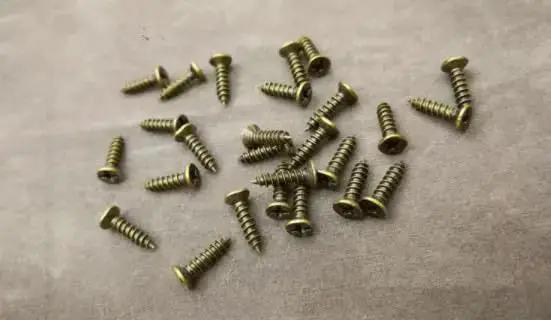 Premium Copper Wood Screws Set With Self Tapping Small And Large Flat Head Cross Head Screws Two By Six Size Pro Grade DIY Friendly For Furniture Making Cabinetry Repairs And Everyday Woodworking Projects - Image 2
