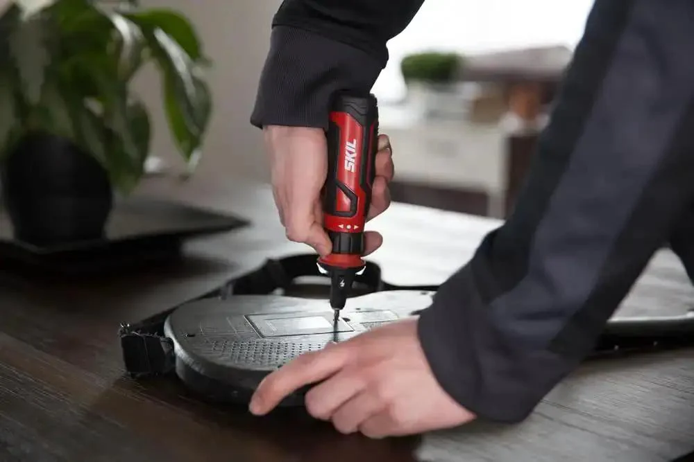 Rechargeable 4V Cordless Screwdriver With Circuit Sensor Technology For Safe Electrical Work Includes 9 Bits Bit Holder USB Charging Cable Easy Forward Reverse Compact Handy Power Tool For Everyday Fixes - Image 4