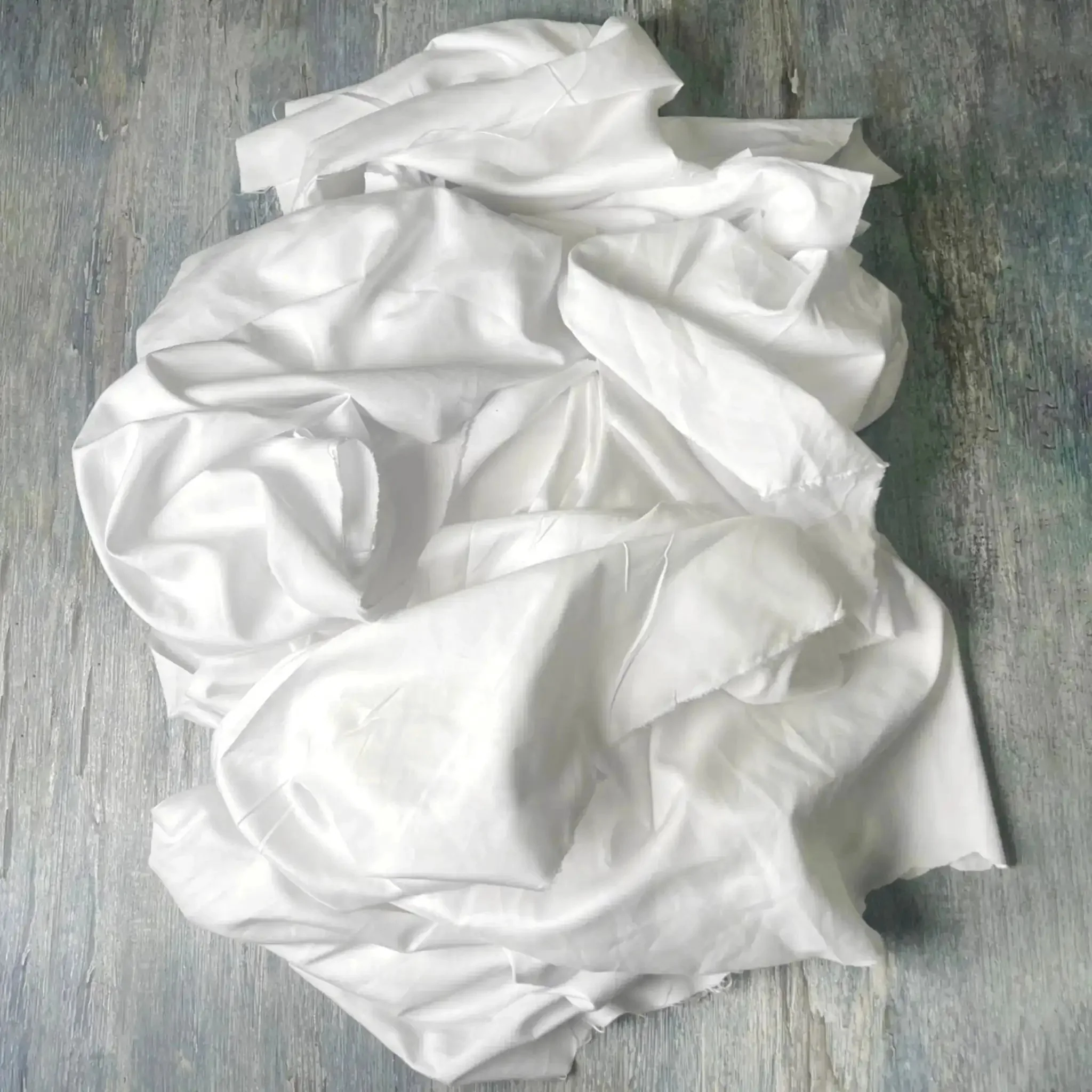 Recycled White Cleaning Rags Pack Of Four 10 Lb Bulk Cotton Cloths For Auto Shop Janitorial Manufacturing Streak Free Lint Free Multipurpose Rag Towels For Painting Grease Cleanup - Image 4
