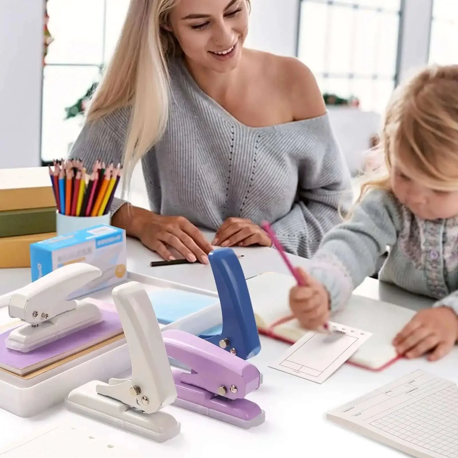 Single Hole Punch For Crafts And Scrapbooks With 40 Sheets Punch Capacity Non Slip Removable Base Small Hole Puncher For Paper Cardstock Chipboard One Hand Operation Durable All Metal Sharp Beveled Knife Core - Image 2