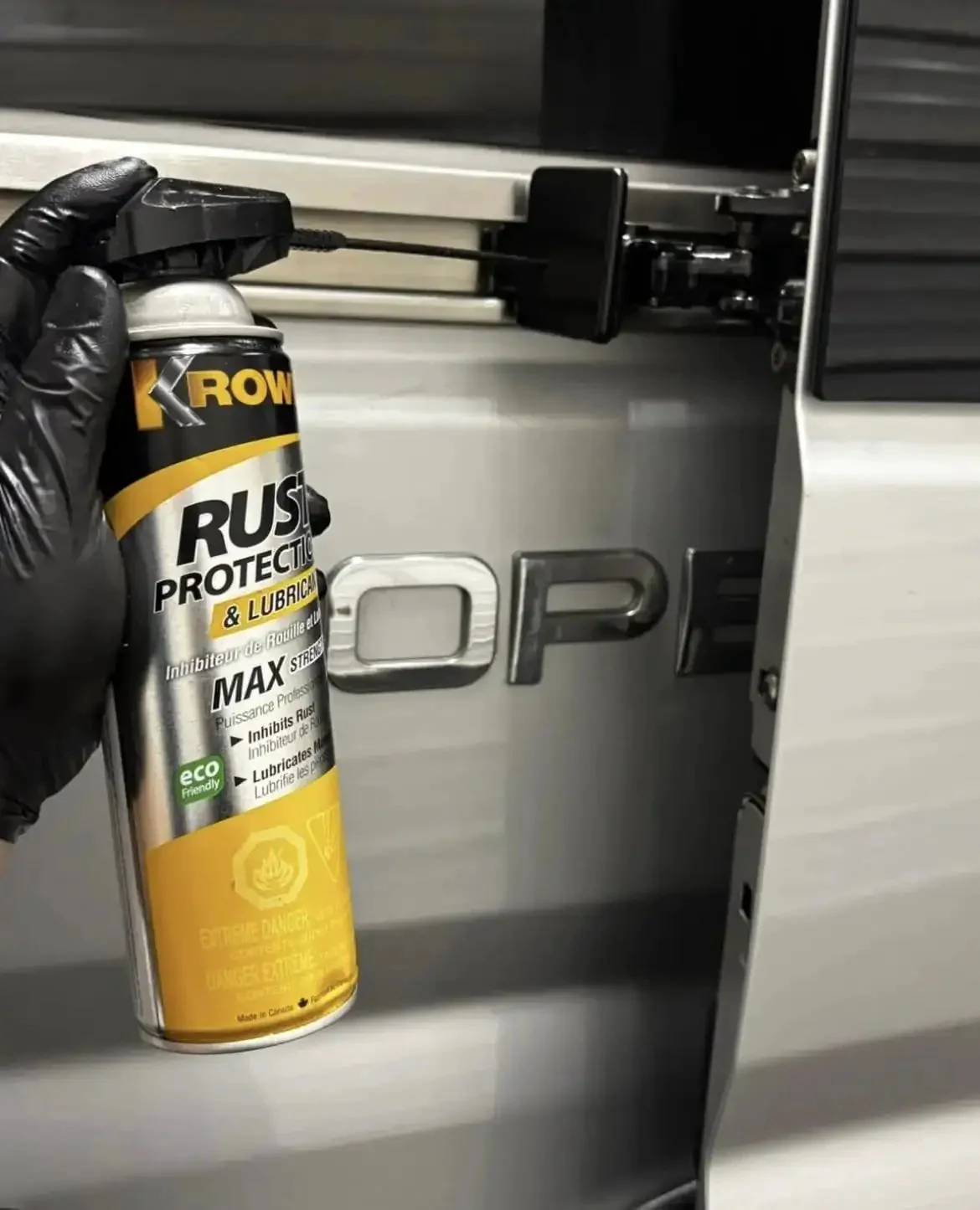 T40 Beefed Up Rust Protection And Lubricant For Metal Surfaces, Self Healing Barrier That Stops Rust In Its Tracks, Marine, Home And Industrial Grade, 14 Ounce Can Pack Of 6 - Image 8