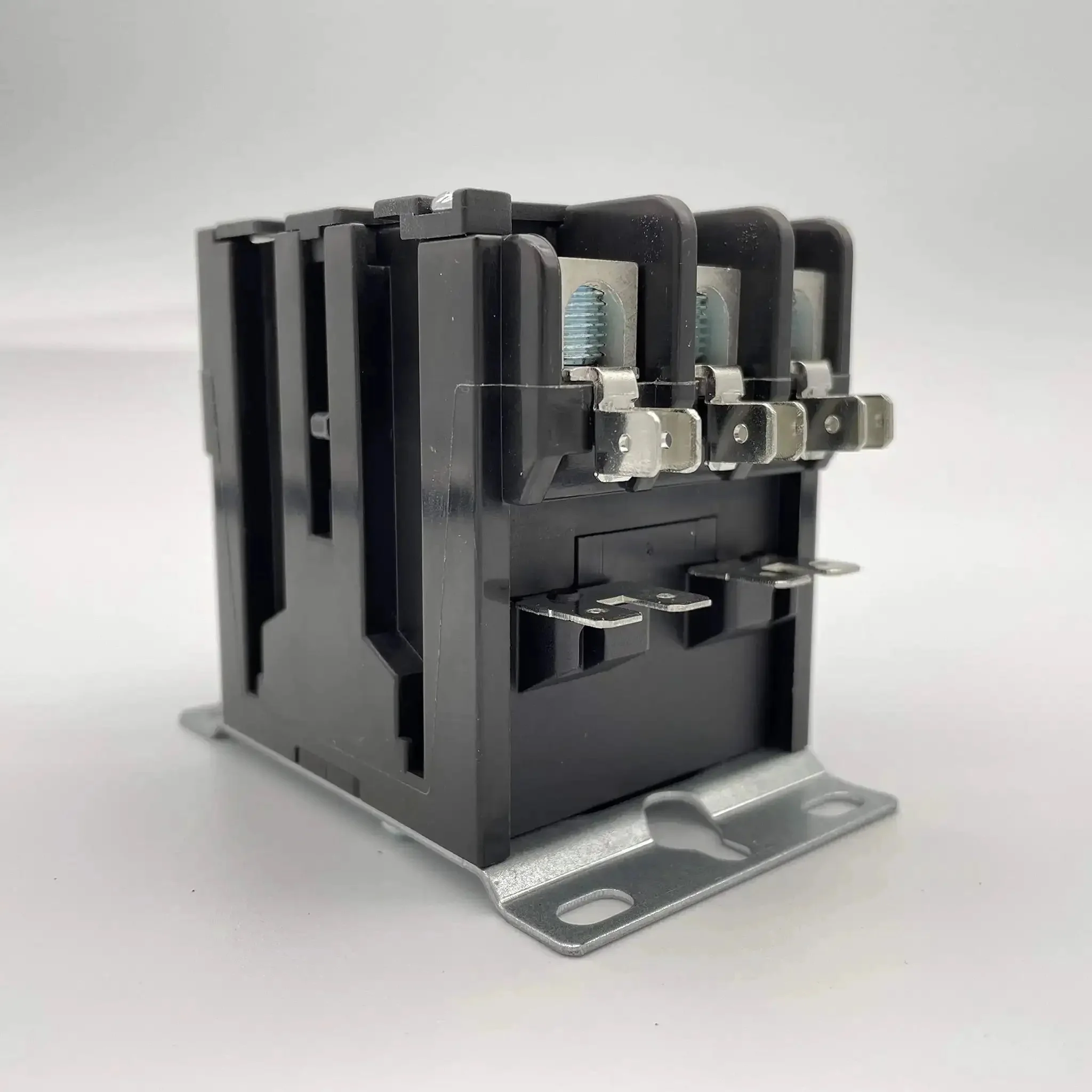 Three Pole 40 Amp 240V HVAC Contactor With UL Recognized A2L Compliance Siemens 42CF35AG Equivalent DP Contactor Durable Silver Cadmium Oxide Contacts OEM Replacement For Reliable Electrical Switching In HVAC Systems - Image 5