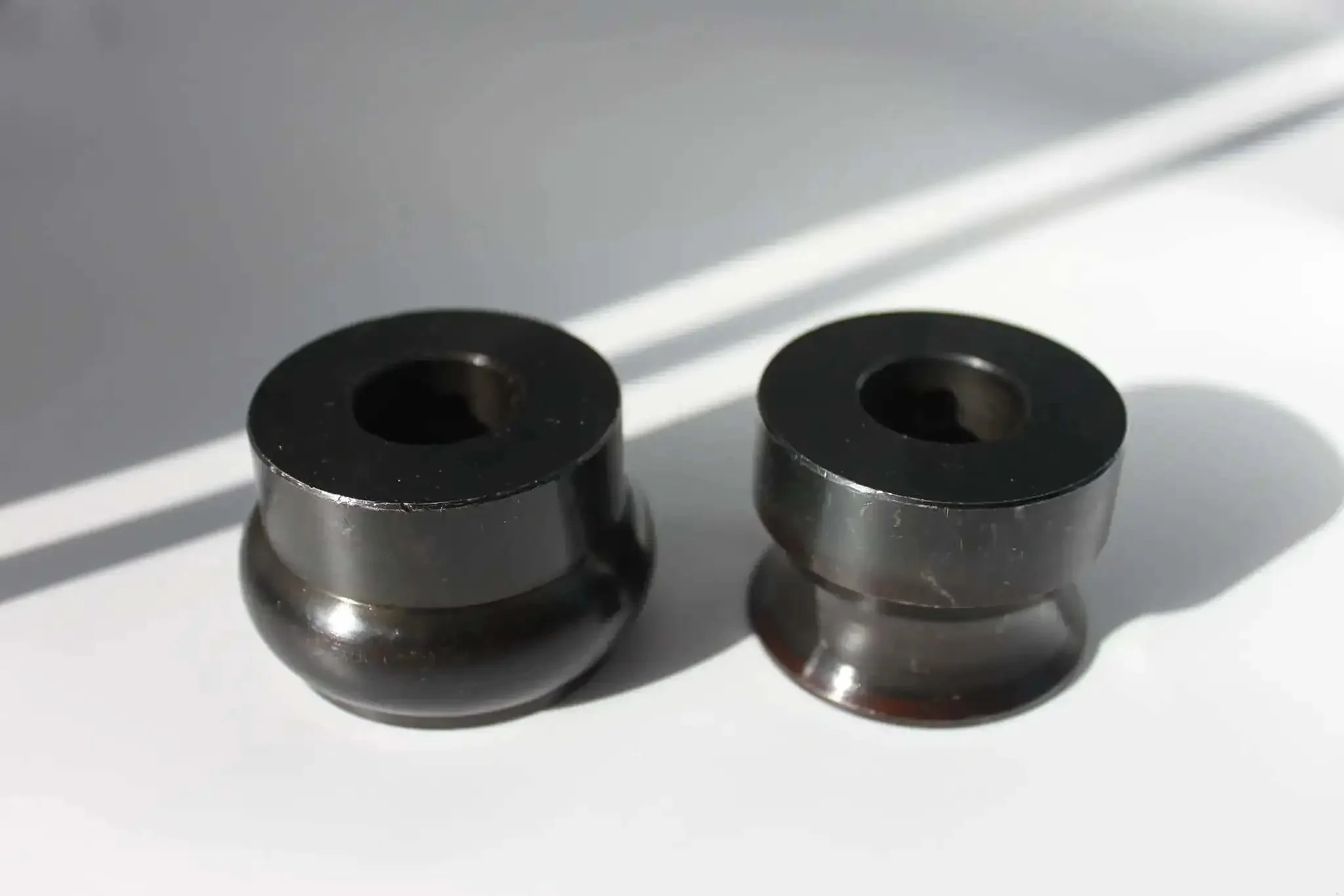 Three Quarter Inch Round Bead Roll Die Set For Bead Rollers With 22mm Shafts Heavy Duty Heat Treated Tool Steel Black Finish Delivers Precise 0.75 Inch Round Bead In Sheet Metal Works With Most Bead Rollers - Image 4