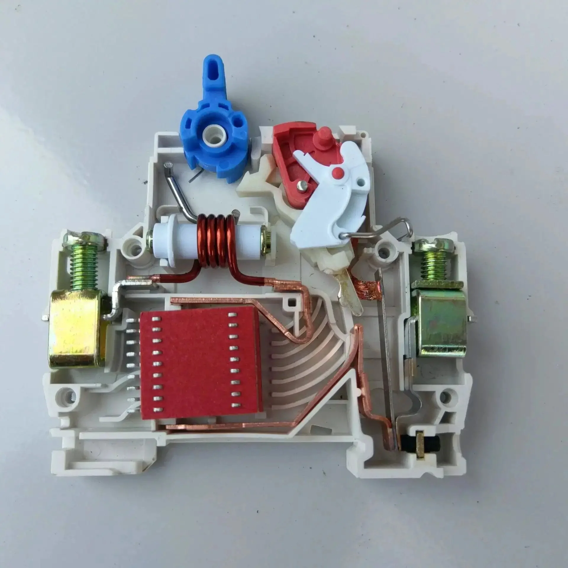 Two Pole 63A 400V Low Voltage Miniature Circuit Breaker For DIN Rail Mount NXB63A C63 C63A Panel Protector For Home, Workshop And Industrial Electrical Systems - Image 4