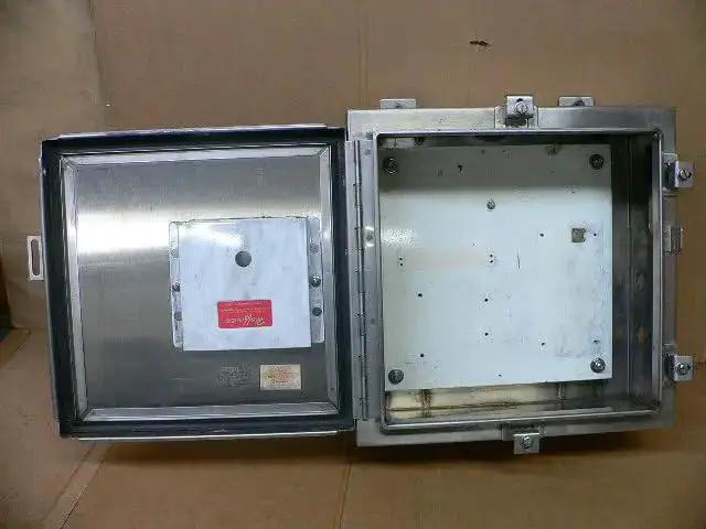 Used Industrial Control Panel Enclosure N 379057 Ready To Roll, Heavy Duty Metal Electrical Cabinet For Control Systems, Durable Enclosure Box Sealed And Prepped For Quick Mounting - Image 4