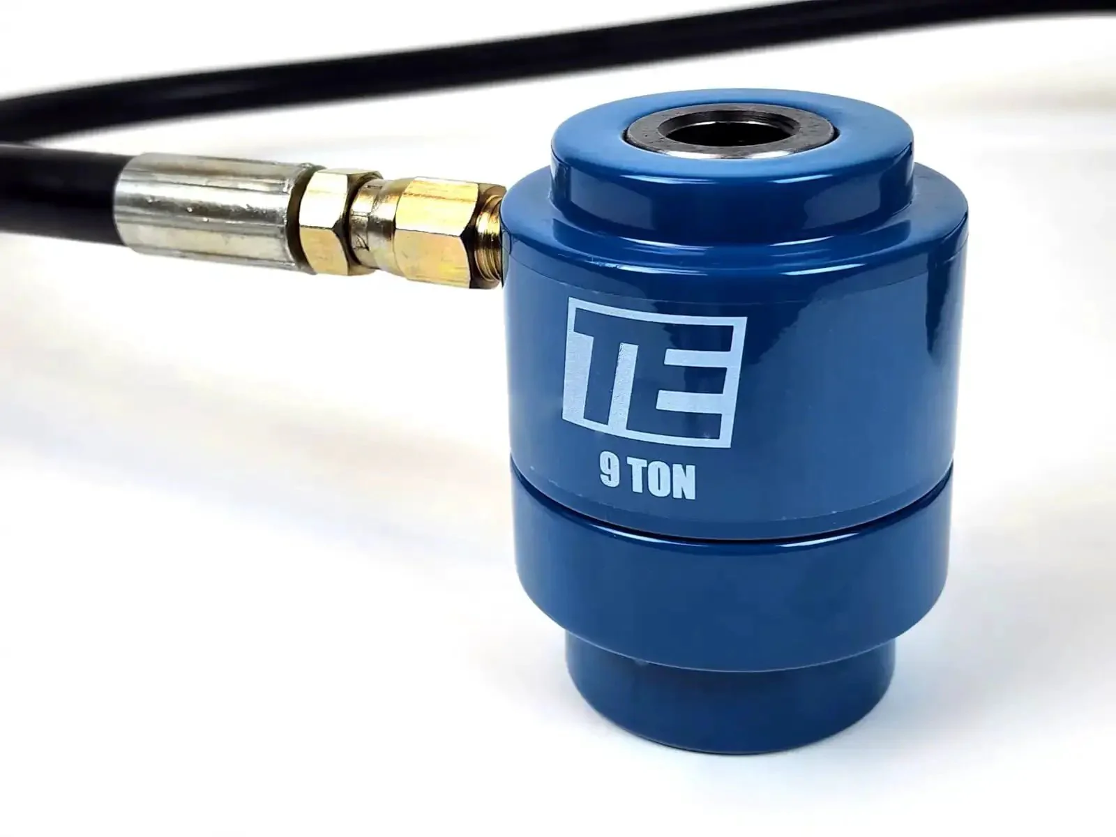 Workhorse Hydraulic Knockout Punch Driver Only 9 Ton Punch Power Three Quarter Inch 16 Thread Max 2 Inch Conduit Knockout Draw Stud Compatible With THA015 THA001 THA100 Greenlee And Domestic Tooling Friendly - Image 2